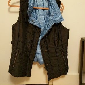 Zella vest! never worn.